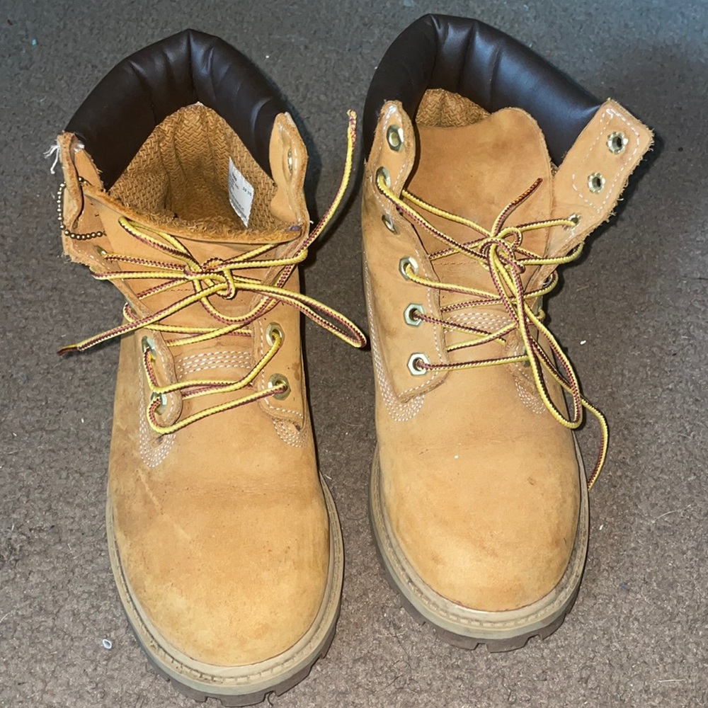 Children size 4 timberlands never worn